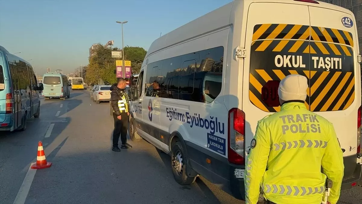 İstanbul’da Öğrenci Servislerine Denetim Uygulandı