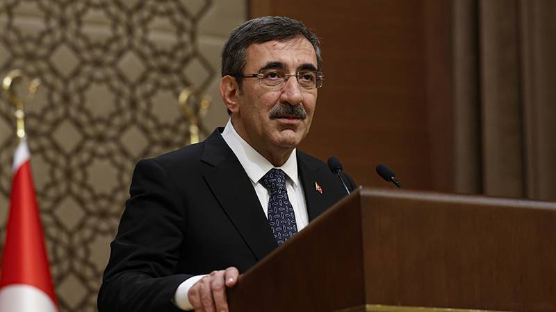 cumhurbaskanligina cevdet yilmaz vekalet edecek WYTNj7fW