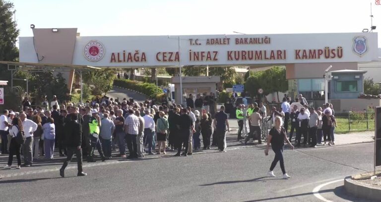 izmir kooperatif davasinda 5 tahliye h8E3uUvq