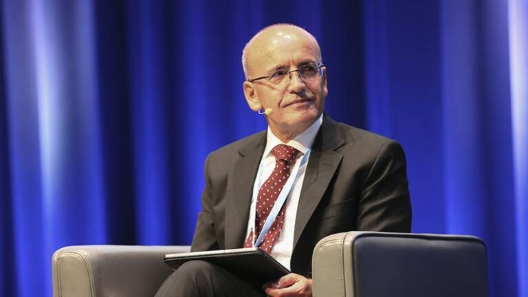 mehmet simsek yil sonu icin rakam verdienflasyonla mucadele kolay bir is degil gecmise yonelik bir uyarlama sureci var aRzF1mR3