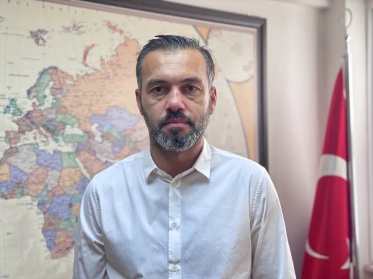 uskudardan gazzeye gonul koprusu WysgkWhr