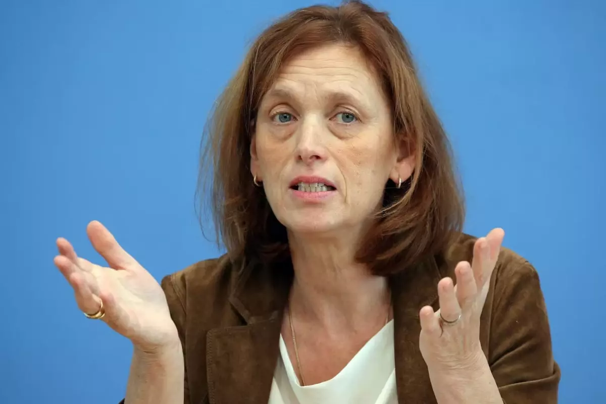 alman bakandan tartisma yaratan sozler iktidar degisirse israile kacarim MlH2sjLH