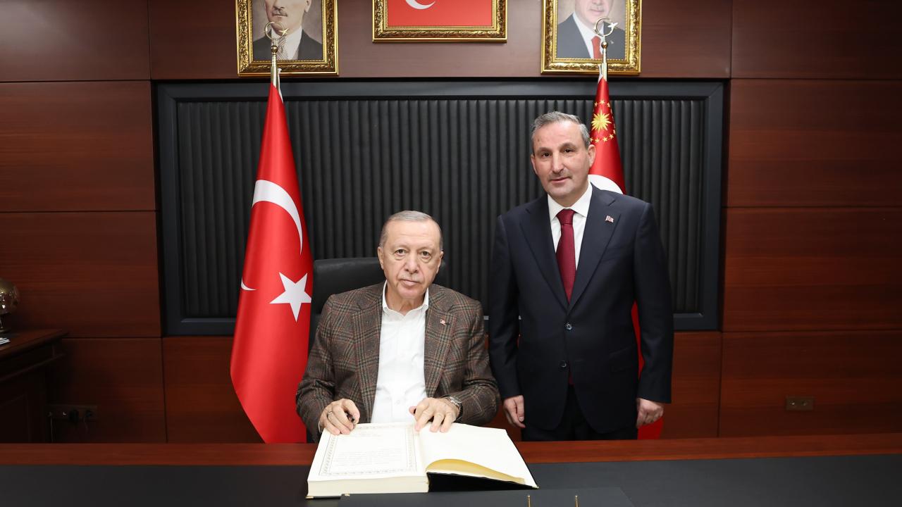 erdogandan sultanbeyli belediye baskani tombasa ziyaret 2hxFHmwX