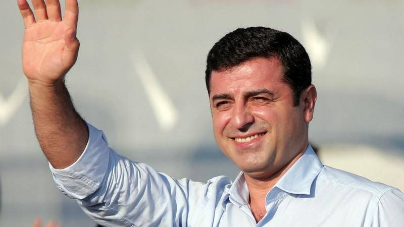 gozler 8 ekimde avukatlari basvuru yapti selahattin demirtas tahliye edilecek mi p7qqSWiR