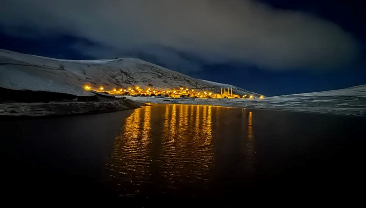 gumushanenin yuksekleri beyaza burundu cubJlmu2