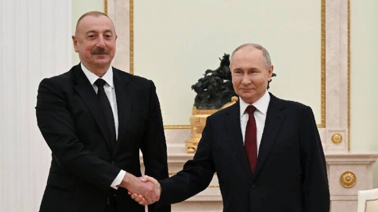 iddia putinin aliyeve bizzat telefonuyla azerbaycanda darbe girisimi son anda engellendi cZmnxNVf.jpg