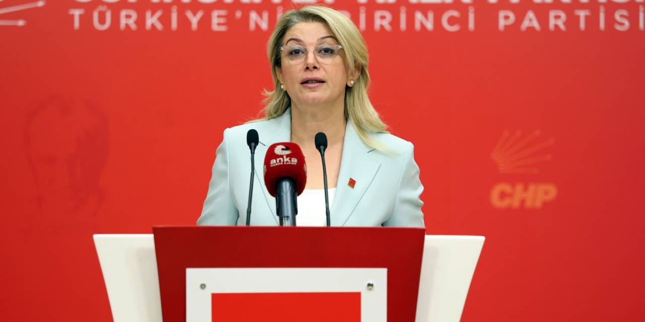 asu kayadan kunefe sovuna tepki bir yanda kunefe toreni bir yanda yanarak olen bir bebek 3gHx8bjD.jpg