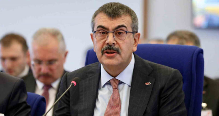 bakan-yusuf-tekinden-ogretmenlerin-alan-degisikligi-konusunda-yeni-aciklama-Kf7ieOIQ.jpg