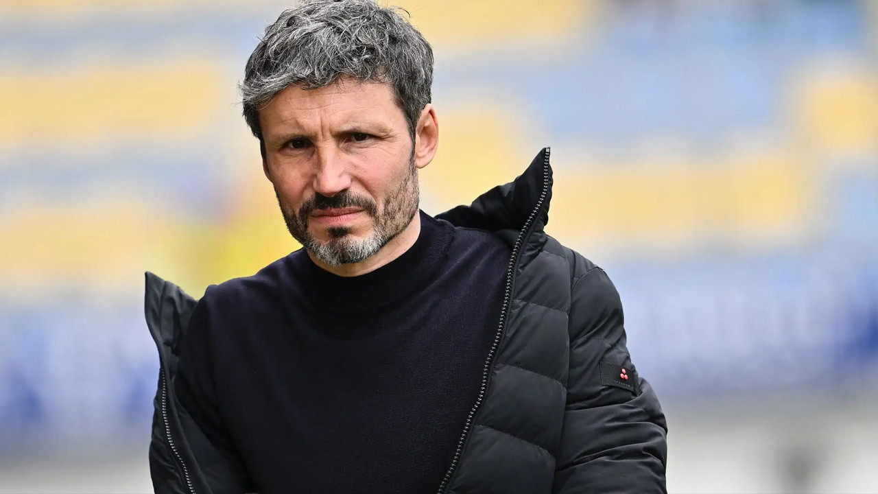 Belcika milli takiminda yeni donem goreve mark van bommel getirildi GpQ7Uhaf