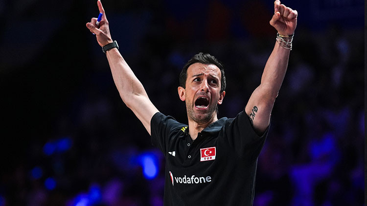Turk kadin voleybolu santarelli ile ucusa gecti xXfdC624